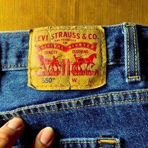 Levi’s 550 Relaxed Fit Jeans – Men’s/Women’s (Size: W46 L30)